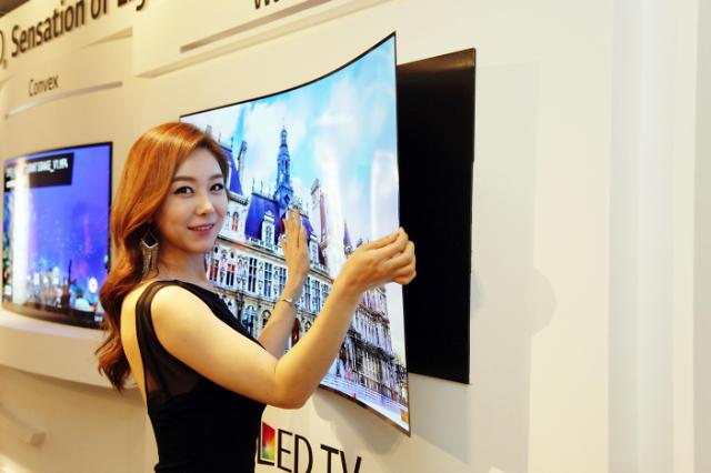LG sẽ sản xuất màn hình có thể mở rộng về mọi hướng