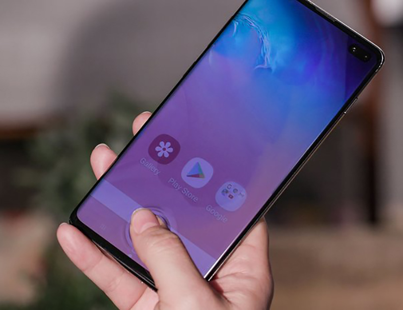 Samsung: Cẩn thận khi sử dụng miếng dán màn hình bên thứ 3 cho bộ đôi Galaxy S10/ S10+