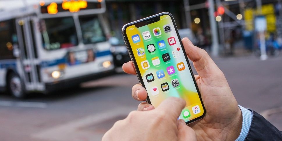 Khi ai đó nhờ tư vấn smartphone nào xài ổn định, tôi luôn khuyên họ chọn iPhone!