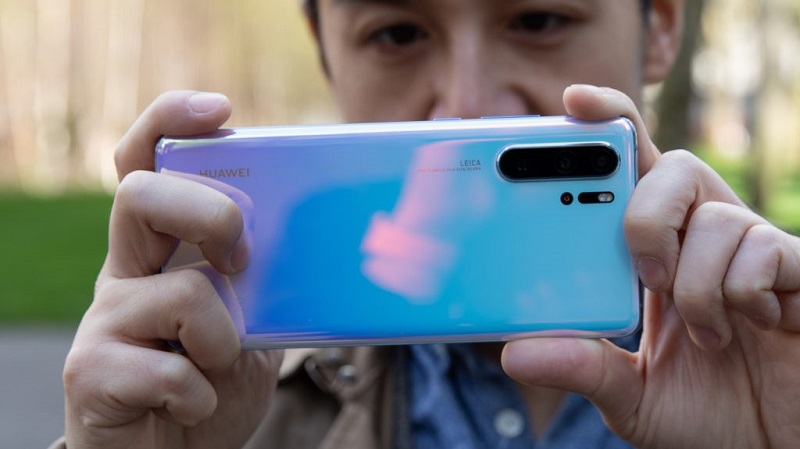 Huawei P30 và P30 Pro cháy hàng sau 10 giây tại Trung Quốc