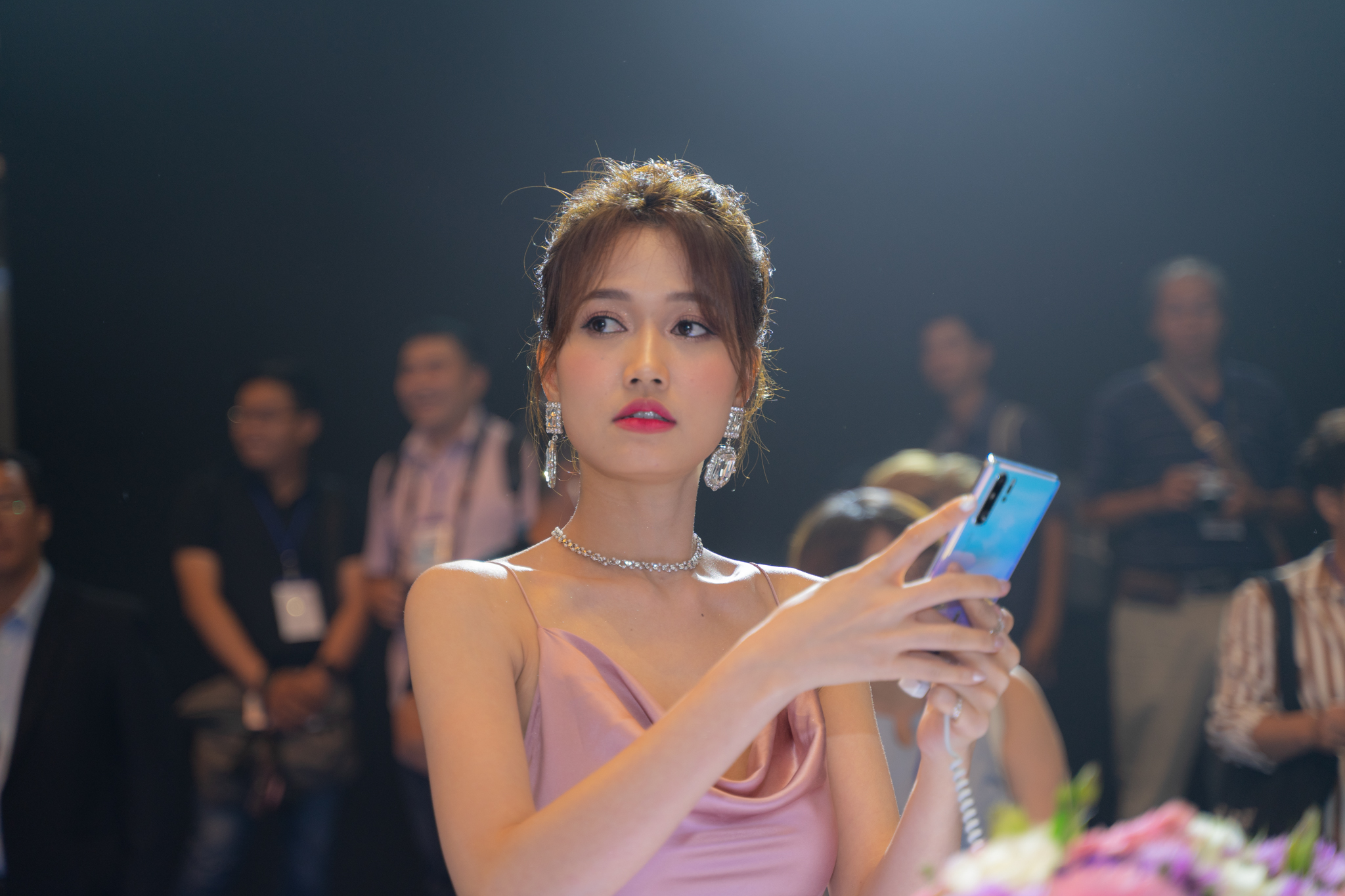 Huawei P30 và P30 Pro chính thức ra mắt tại Việt, giá từ 16.99 triệu đồng