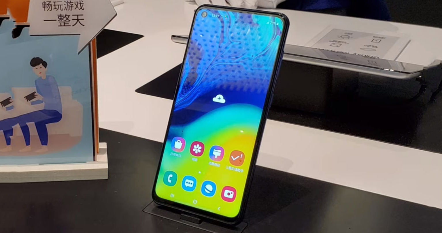 Samsung bất ngờ ra mắt Galaxy A60: Màn hình nốt ruồi Infinity-O, Snapdragon 675, 3 camera sau, giá 6.9 triệu