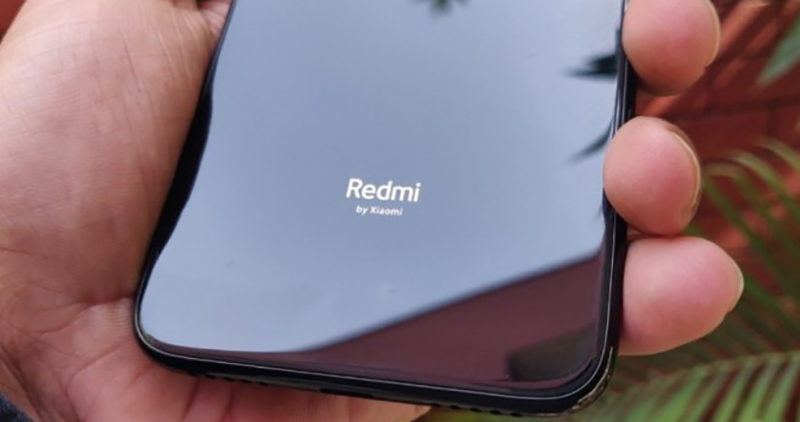 [Video] Trên tay flagship mới của Redmi, xác nhận có màn hình đục lỗ, 3 camera sau