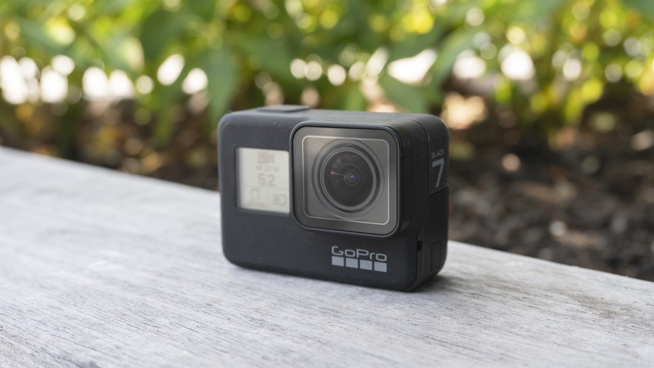 Camera hành trình GoPro Hero 7 giảm giá sốc kèm nhiều khuyến mãi hấp dẫn