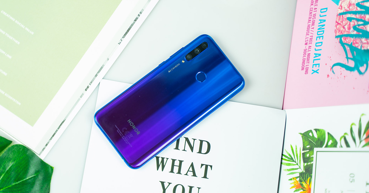 Trên tay Honor 20 Lite: P30 Lite phiên bản thay họ đổi tên với giá rẻ hơn