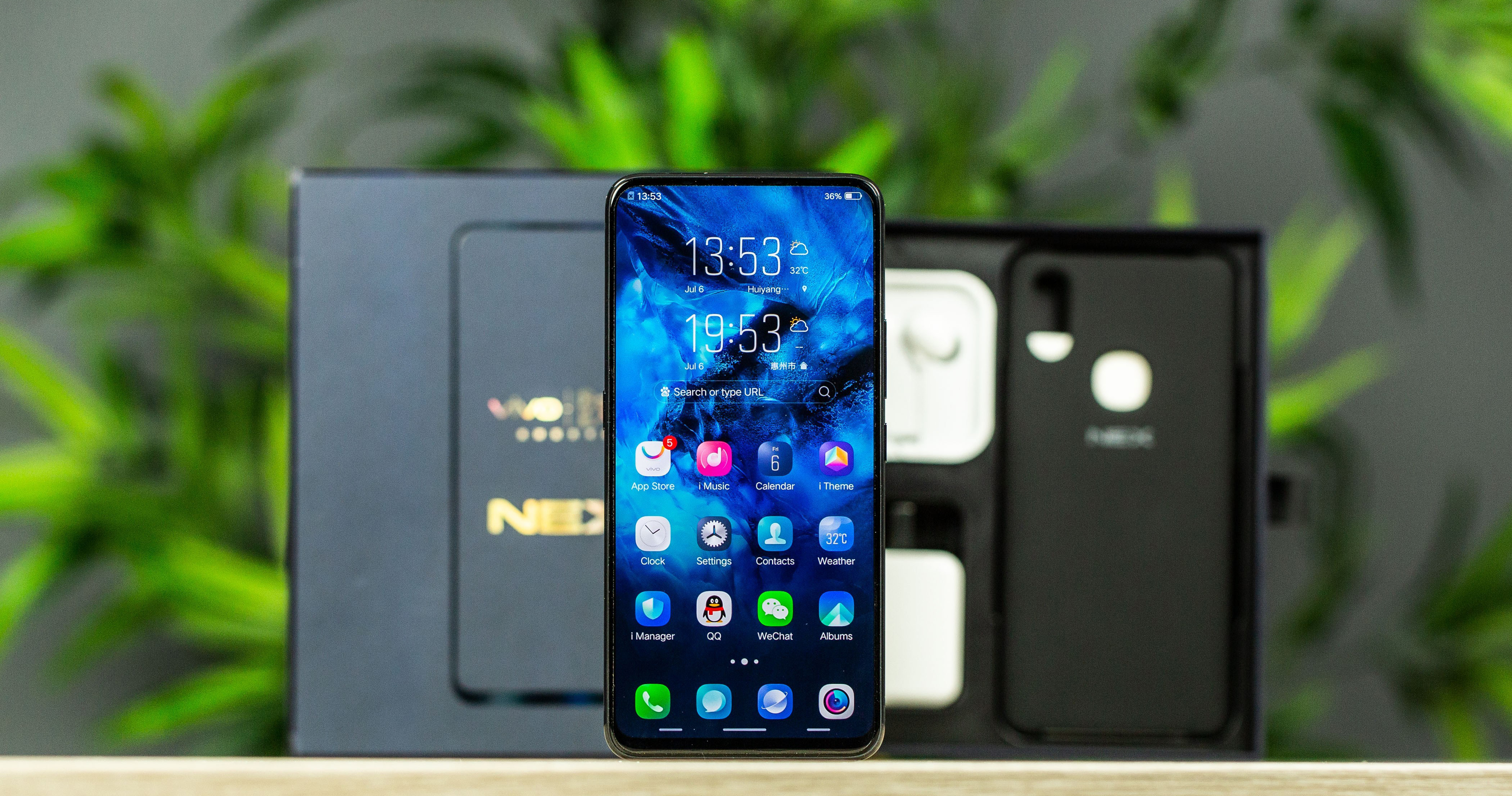 Vivo NEX 2 với thiết kế hoàn toàn không viền sẽ sớm ra mắt trong thời gian tới