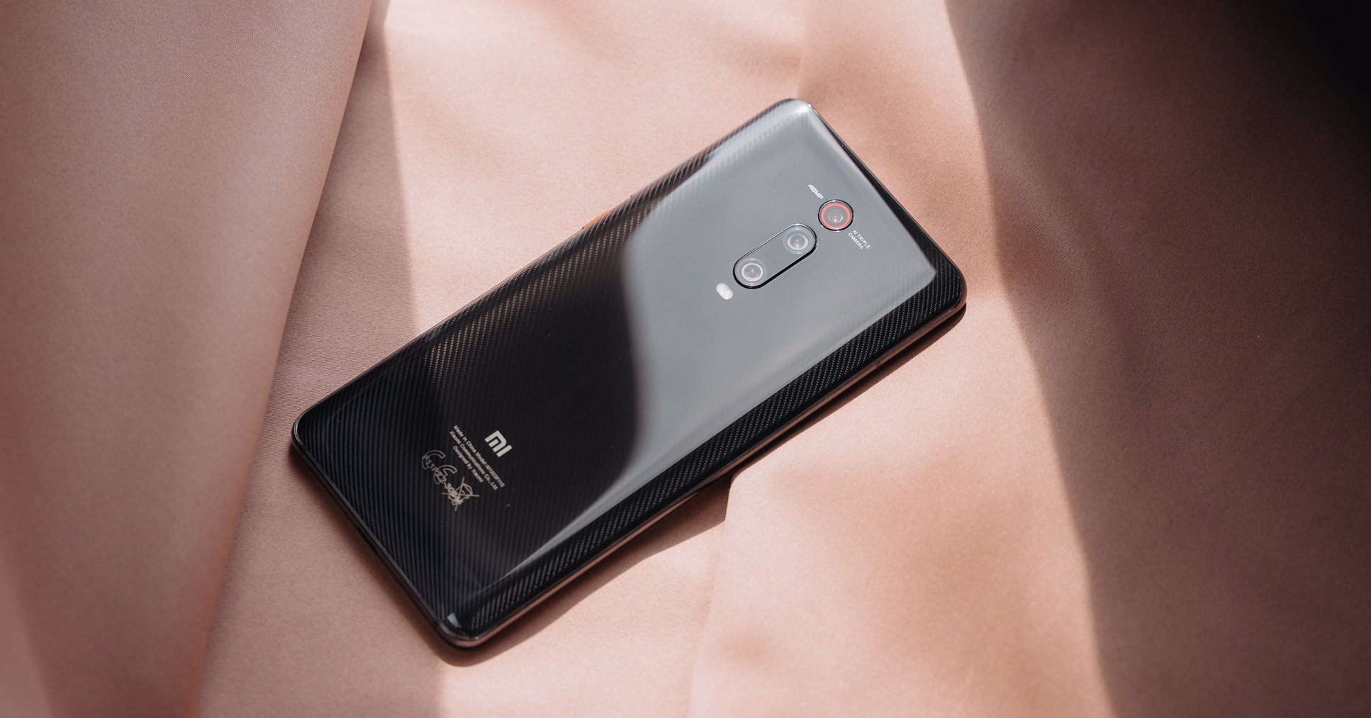 Trên tay Xiaomi Mi 9T chính hãng VN: Màn hình siêu đẹp, hiệu năng mạnh mẽ, giá vẫn rất tốt