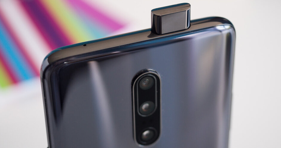 Pro7t Hé lộ thời điểm trình làng của “Kẻ hủy diệt” mới – OnePlus 7T Pro