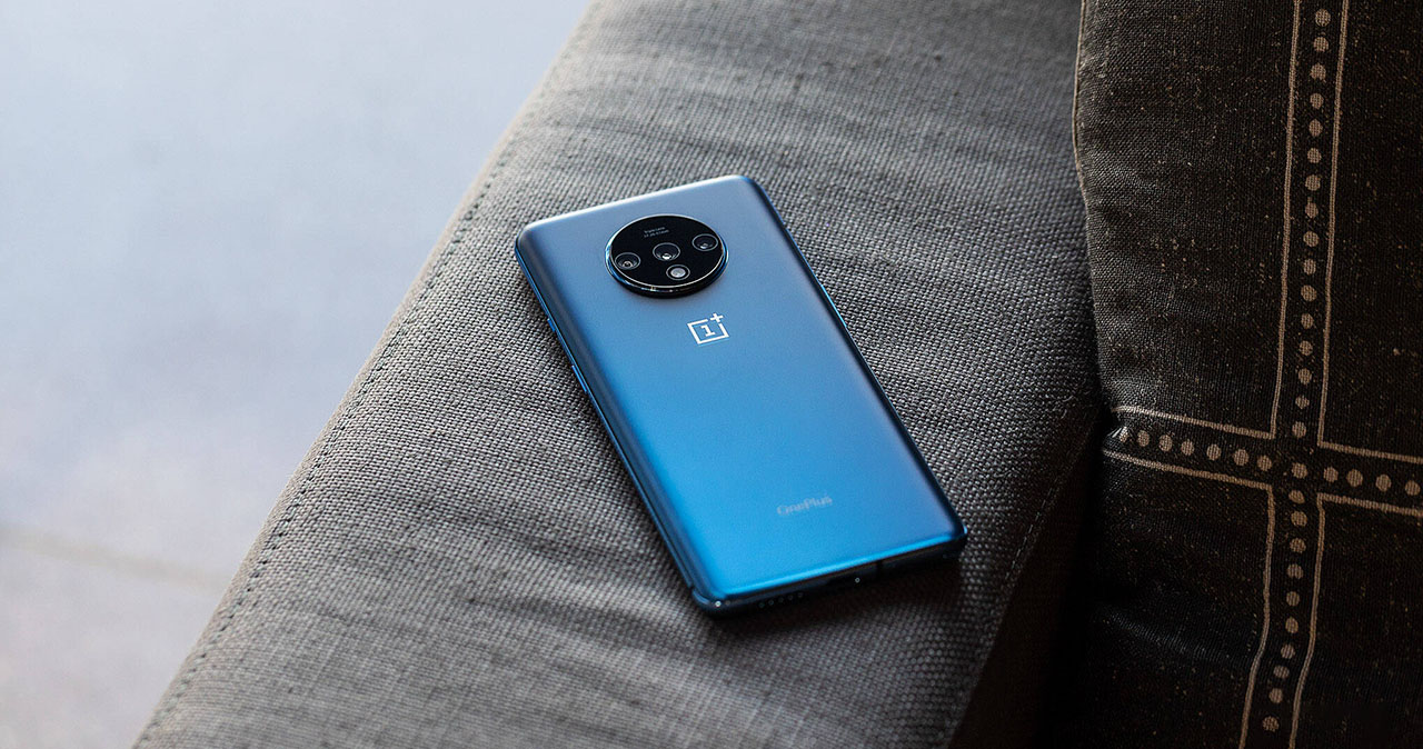OnePlus 7T ra mắt: Snapdragon 855+, sạc nhanh 30W, màn hình 90Hz, giá từ 13.95 triệu