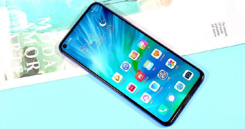 Ảnh thực tế Honor 20S lộ diện trước giờ "G": Màn hình đục lỗ, 3 camera sau