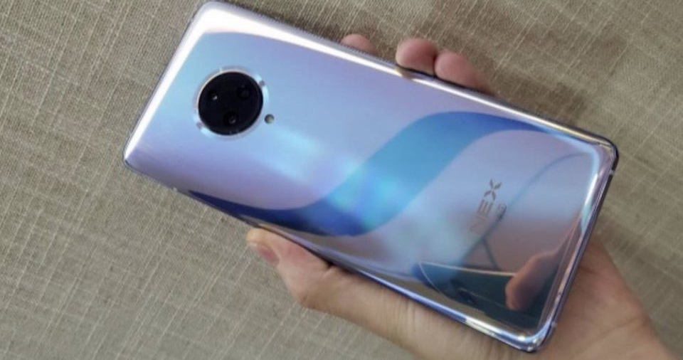 Vivo NEX 3 5G lộ diện thực tế với cụm camera sau hình tròn, màu xanh ấn tượng