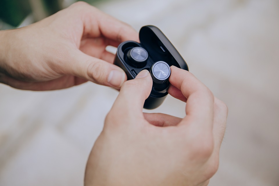 Plantronics giới thiệu loạt tai nghe không dây cao cấp tại thị trường Việt Nam