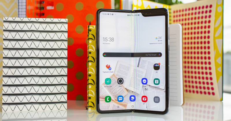 Có giá hơn 2,000 USD nhưng Galaxy Fold vẫn bán được hơn 400,000 chiếc trong năm 2019