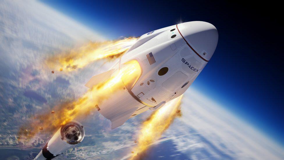 SpaceX cho nổ tên lửa đẩy Falcon 9, hạ cánh an toàn tàu Crew Dragon trong lần phóng thử nghiệm thoát hiểm