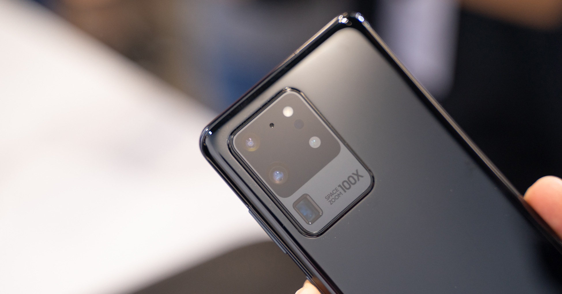 Camera trên Galaxy S20 series có tính năng gì hấp dẫn? Siêu zoom 100x, lưu nhiều hình ảnh chỉ với 1 lần chụp,...