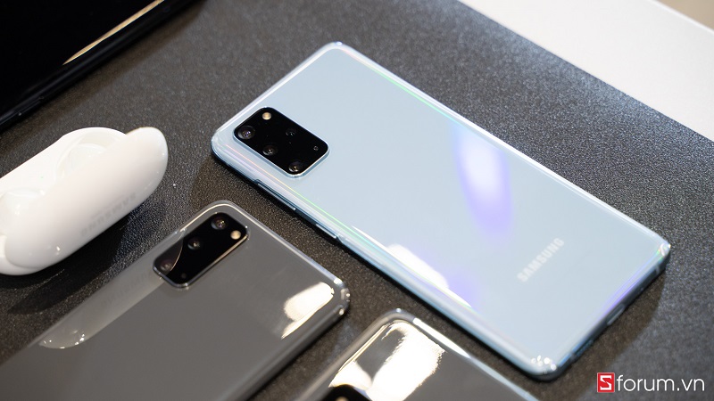 Chính thức: Galaxy S20 series và Galaxy Buds+ ra mắt tại VN: Giá "mềm" hơn dự kiến