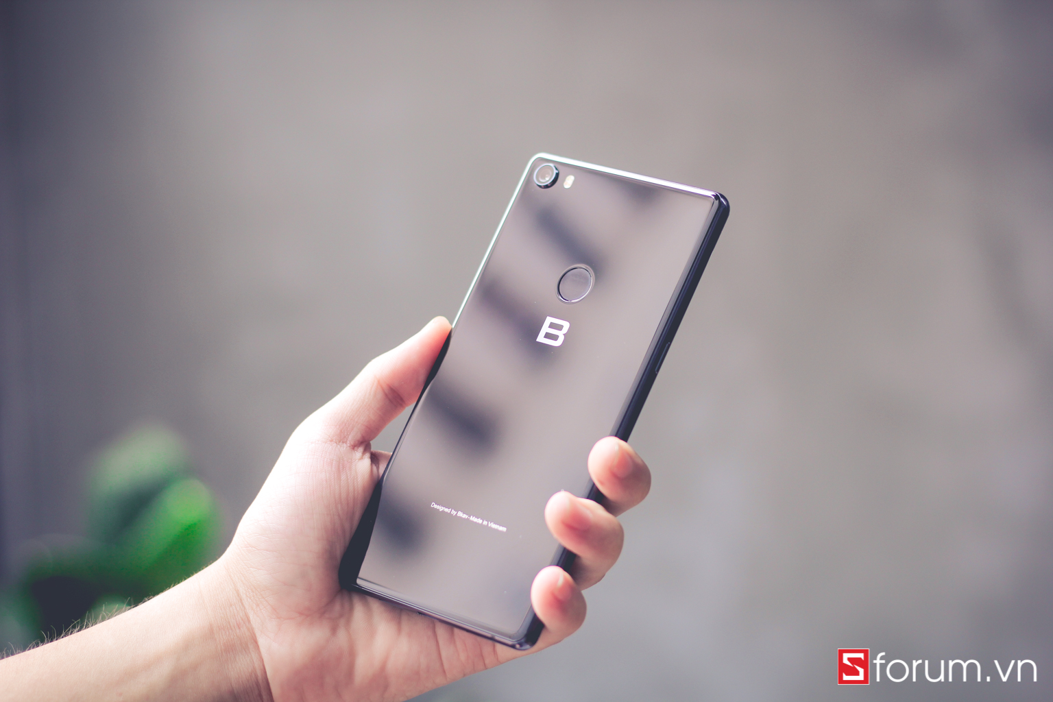 CEO BKAV Nguyễn Tử Quảng: Bphone 4 sẽ không có cảm biến vân tay trong màn hình vì đây là tính năng không đủ "chất"!