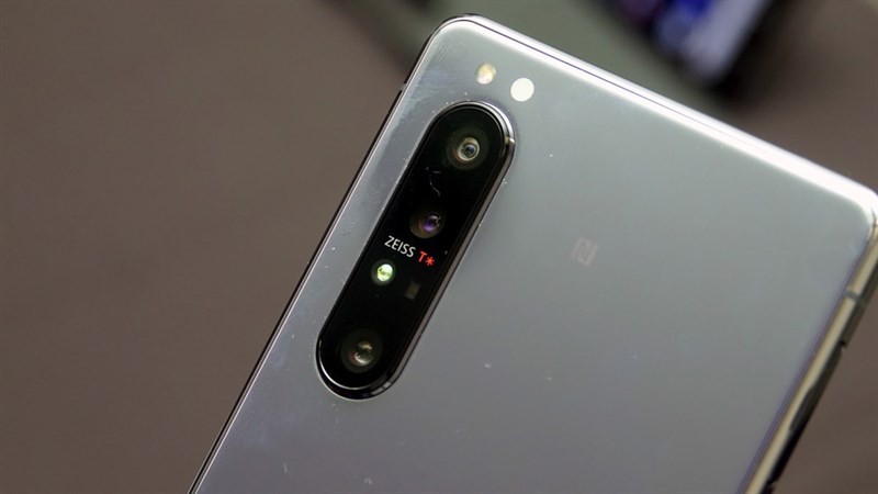 Thật bất ngờ: Sony đã sử dụng cảm biến camera của Samsung trên chiếc Sony Xperia 1 II