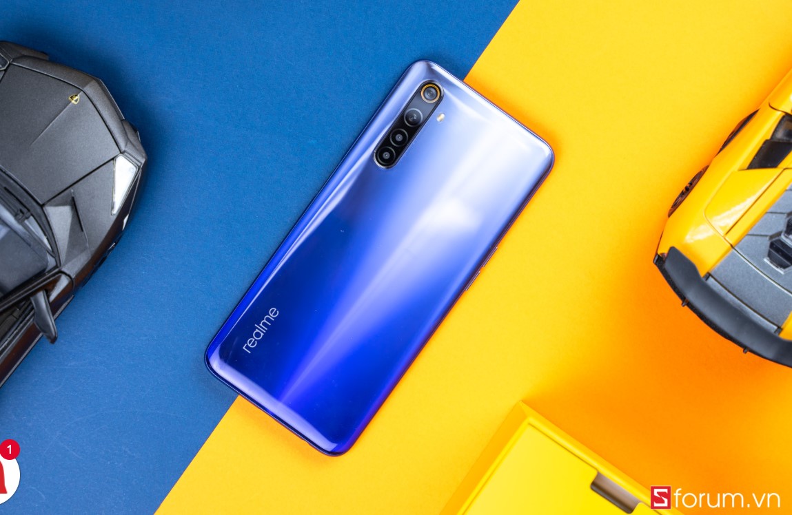 Realme 6 chính thức lên kệ CellphoneS: Chip Helio G90T, sạc nhanh 30W, giá 5,990,000đ, tặng kèm quà hấp dẫn