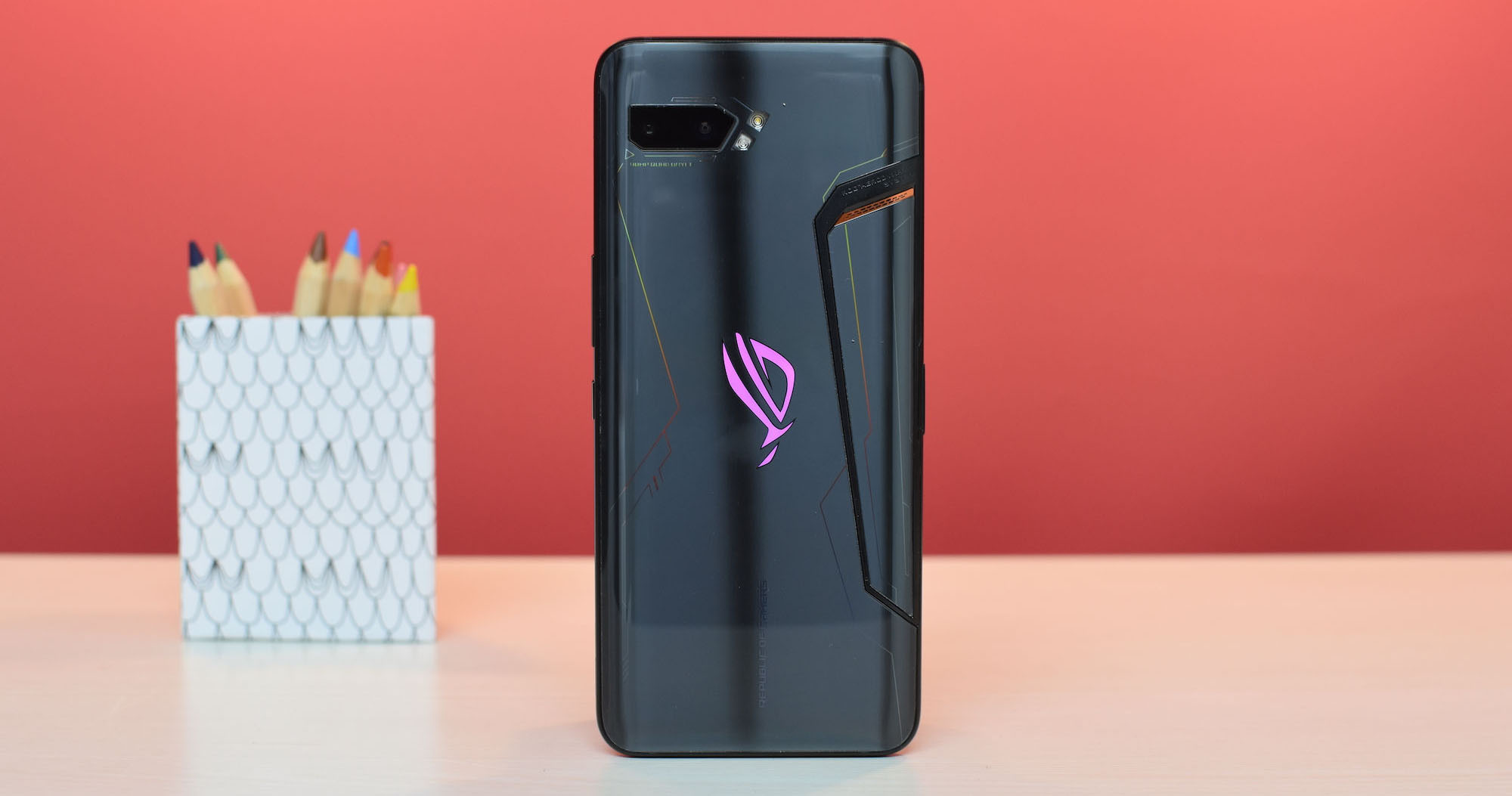 ASUS ROG Phone 3 với chip Snapdragon 865 bất ngờ lộ diện trên Geekbench và đạt chứng nhận Wi-Fi, sắp ra mắt?