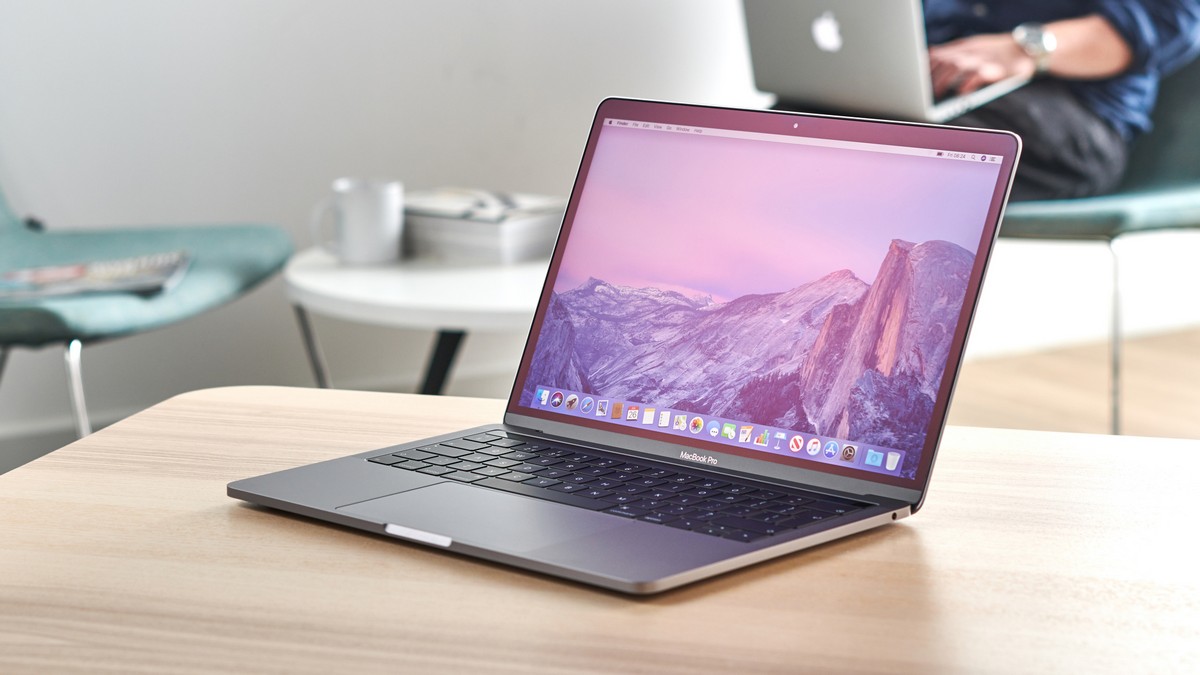 Những lưu ý khi chọn mua MacBook Pro 13 inch 2020