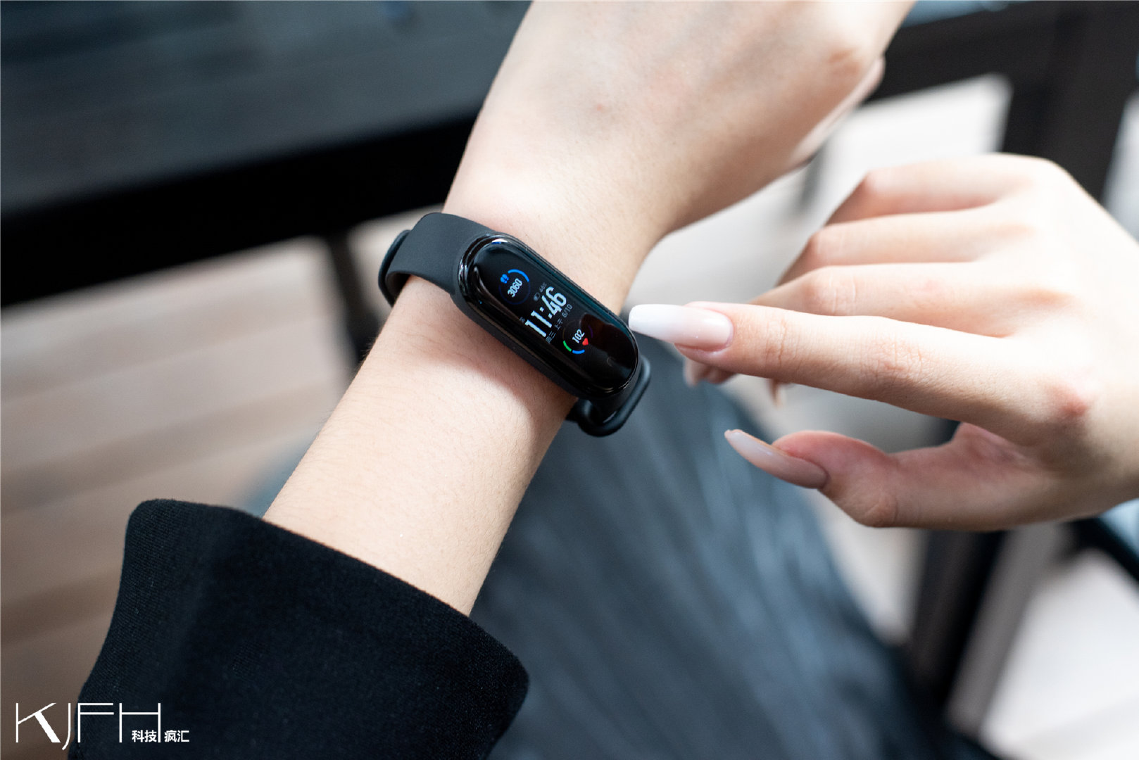 Trên tay Mi Band 5 mới ra mắt: Chiếc vòng đeo tay tốt nhất trong mức giá 600,000 đồng