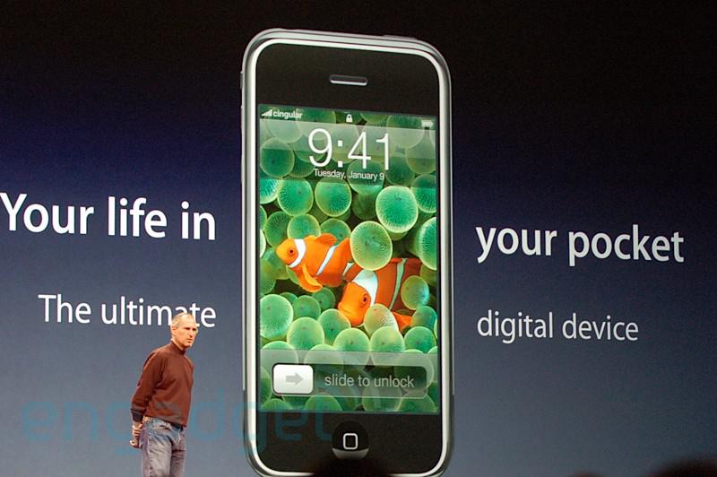 Apple lại bị kiện vì vi phạm sáng chế tính năng "Trượt để mở khóa"
