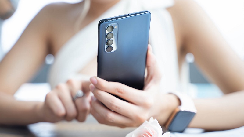 OPPO Reno4, Reno4 Pro cho đặt hàng trước tại CellphoneS, tặng quà trị giá 3 triệu đồng