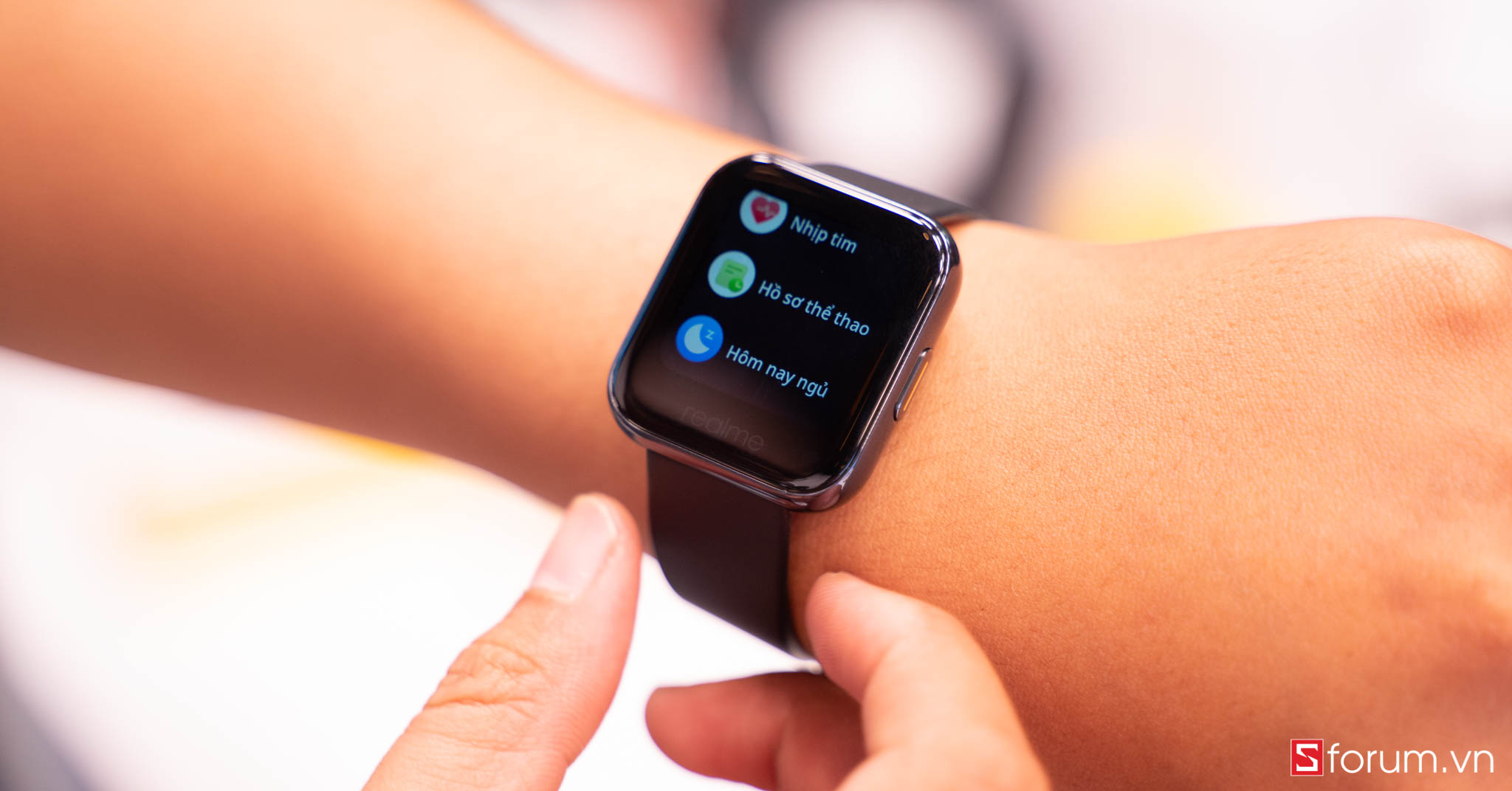 Realme ra mắt bộ đôi Realme Watch và Buds Q tại Việt Nam, giá chỉ từ 1.3 triệu đồng
