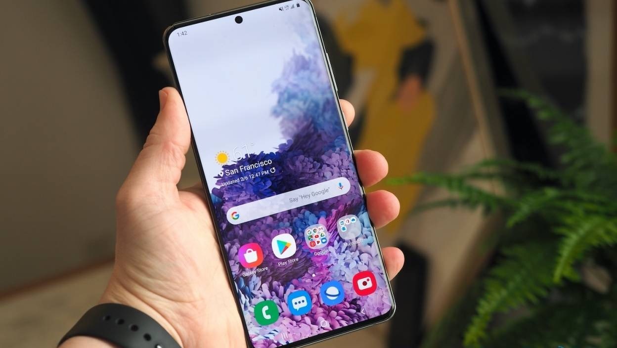 Galaxy S20 Fan Edition 5G lần đầu lộ ảnh sắc nét với màn hình nốt ruồi
