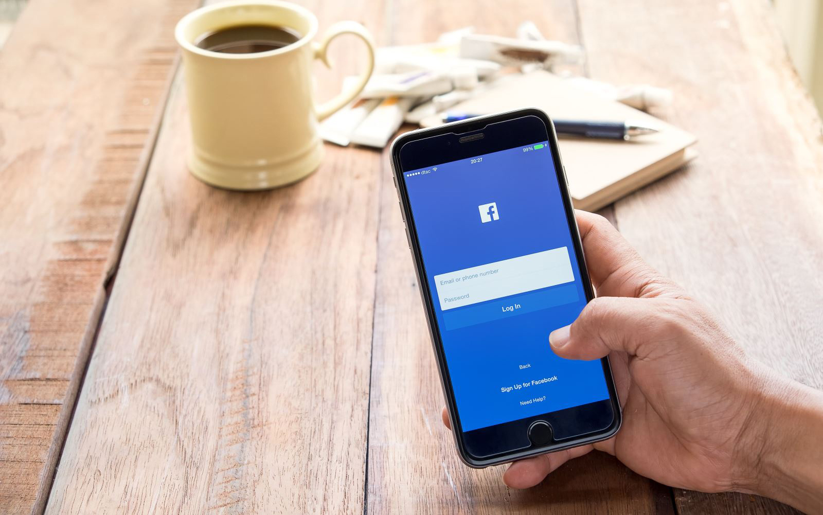 Những mẹo hay khi sử dụng Facebook trên iPhone bạn nên biết