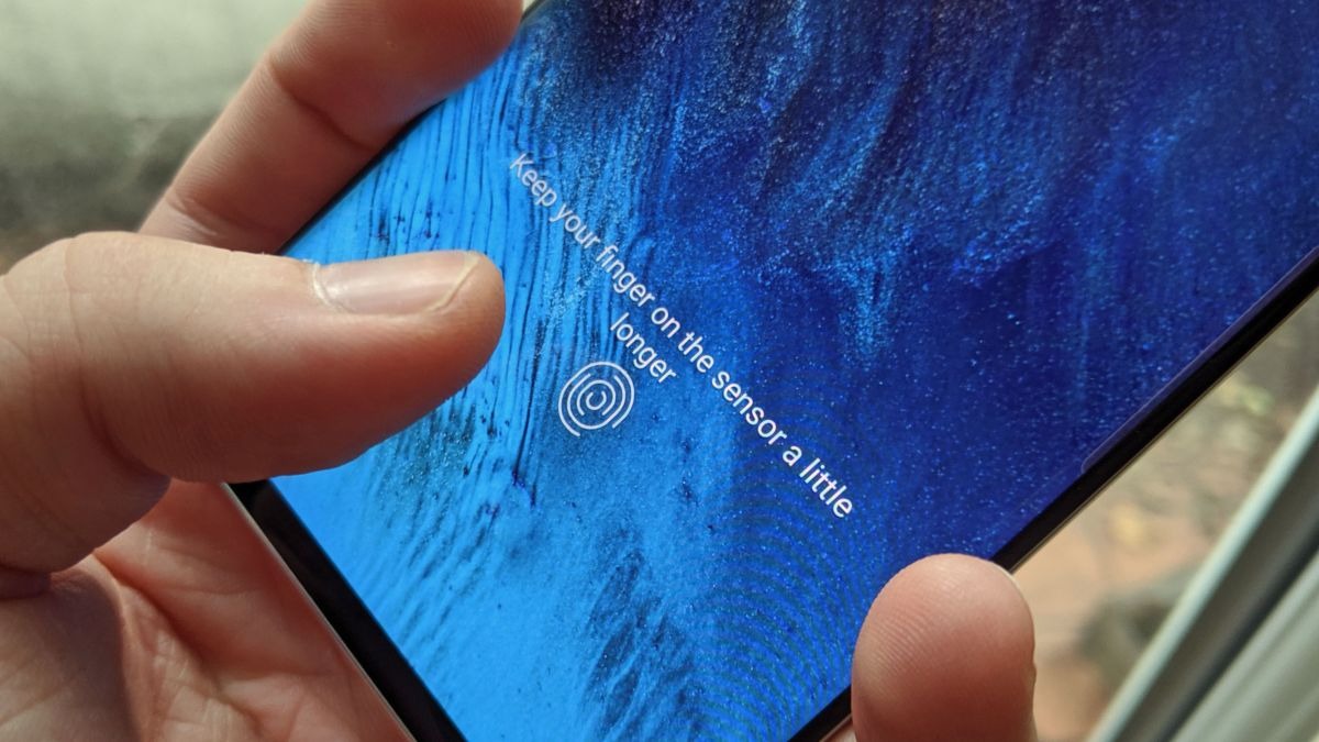 Không chỉ đi kèm với màn hình LTPO, iPhone thế hệ mới còn có cảm biến vân tay ẩn dưới màn hình