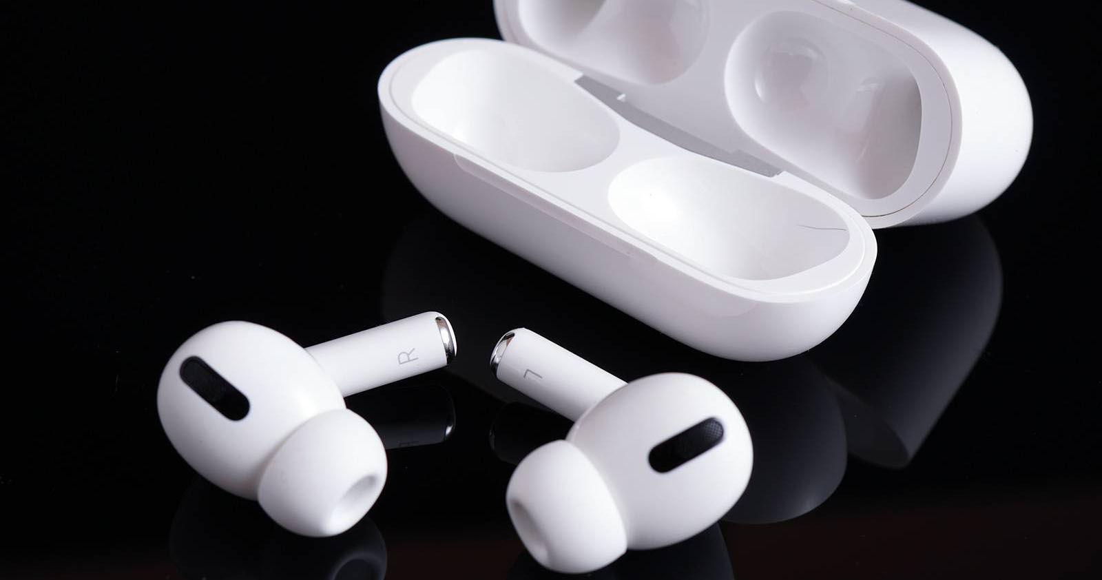 Apple AirPods Pro 2 lộ thông tin: Pin tốt hơn, chống ồn chủ động được cải thiện, giá 249 USD
