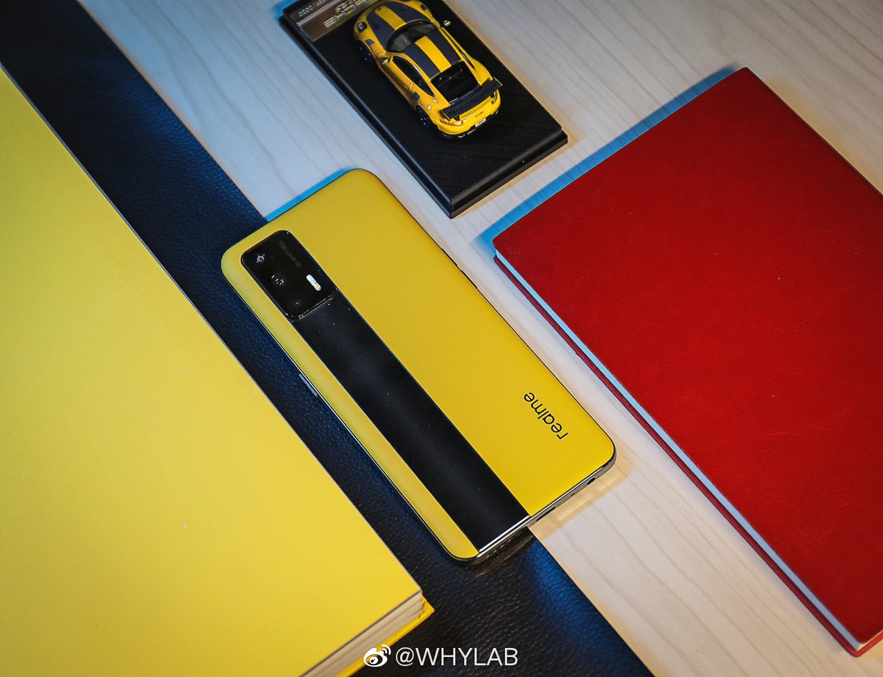 Chân dung Realme GT qua loạt ảnh thực tế mới: Thiết kế đặc trưng, chip Snapdragon 888, giá rẻ hơn Mi 11