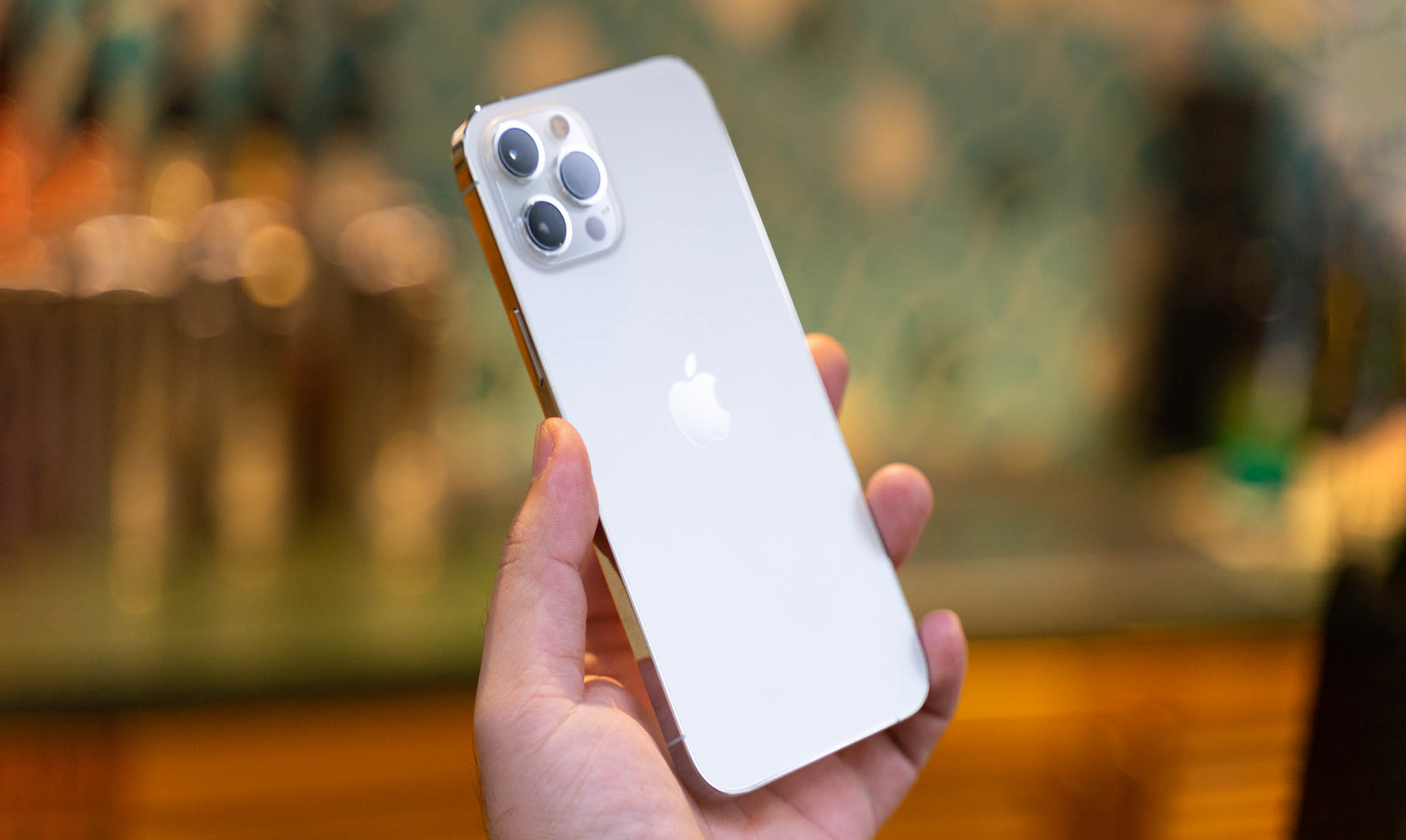 Xin lỗi Apple! iPhone 12 Pro Max dù khá tốt, nhưng rất tiếc, mình sẽ chờ iPhone 2021 vì lý do này...!