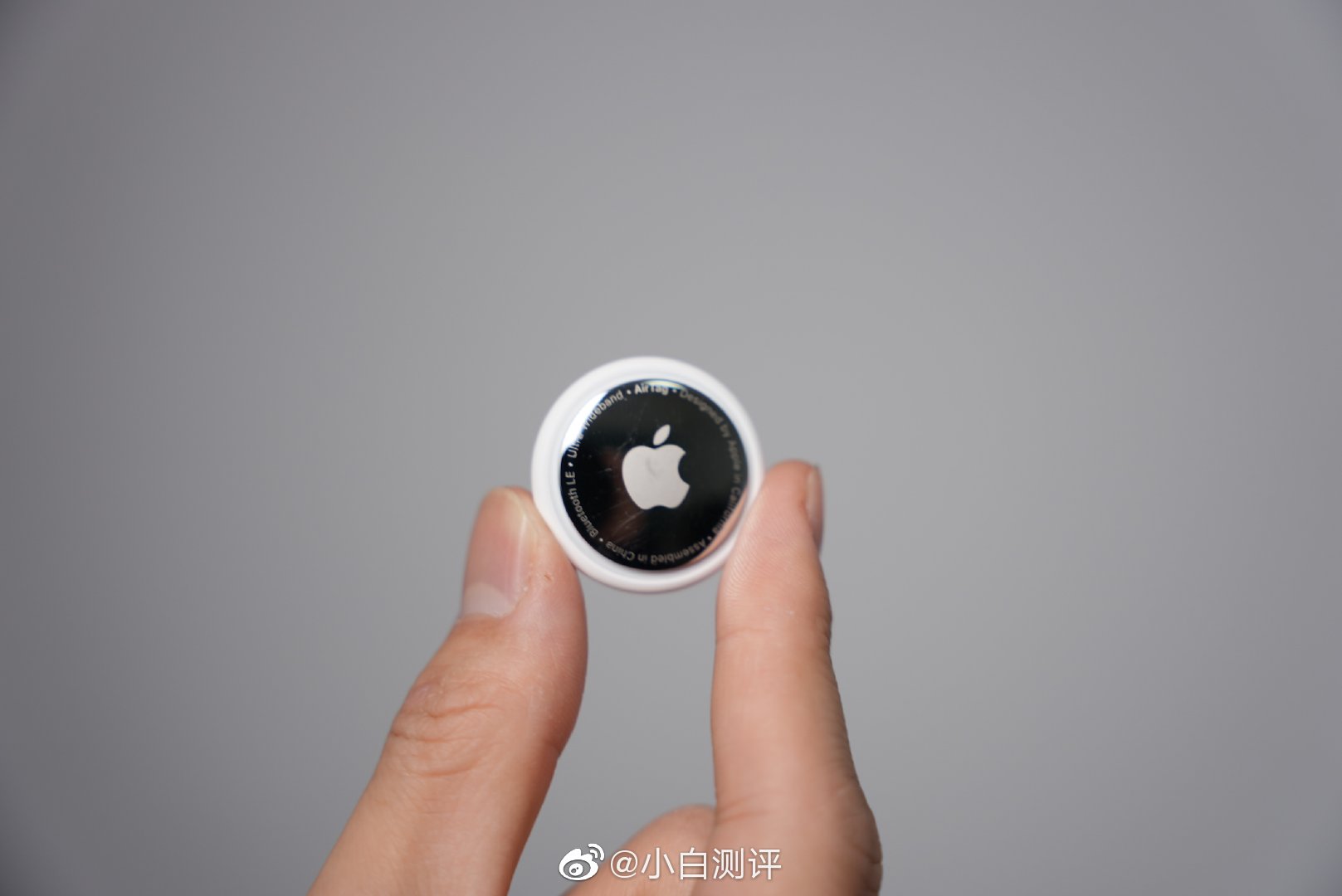 Apple khuyến cáo không nên dùng AirTag để theo dõi thú cưng và trẻ nhỏ