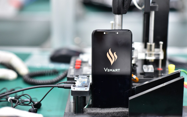 Nóng: VinSmart ngừng sản xuất TV, smartphone - Tập trung phát triển công nghệ cao cho xe điện VinFast