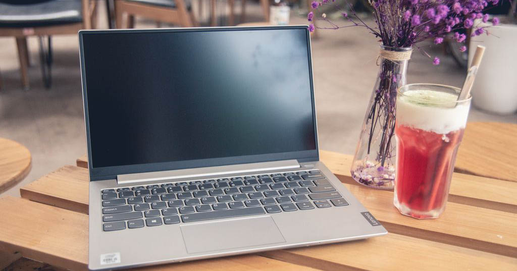 Với giá chỉ từ 12 triệu đồng, 3 mẫu laptop này đáp ứng tốt nhu cầu học tập và họp hành online