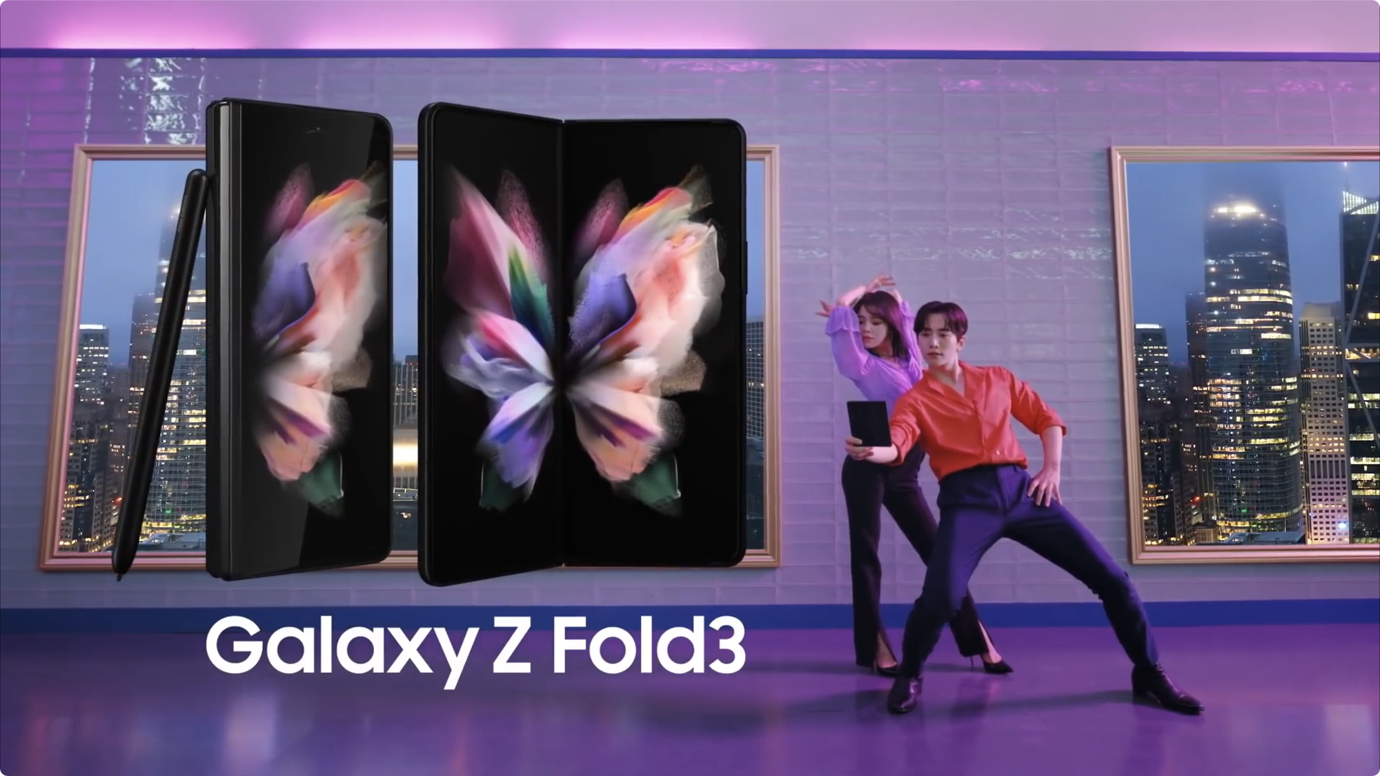 Samsung làm lại quảng cáo huyền thoại của 18 năm trước, nhưng lần này là quảng cáo cho Galaxy Z Fold3