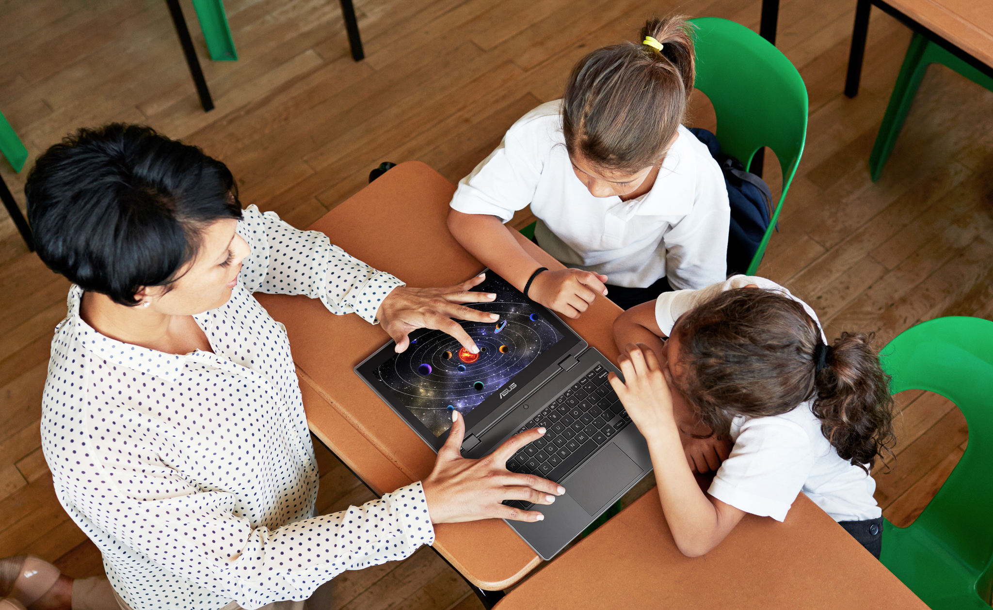 ASUS ra mắt mẫu Laptop BR1100F dành riêng cho các em học sinh khối tiểu học và trung học cơ sở