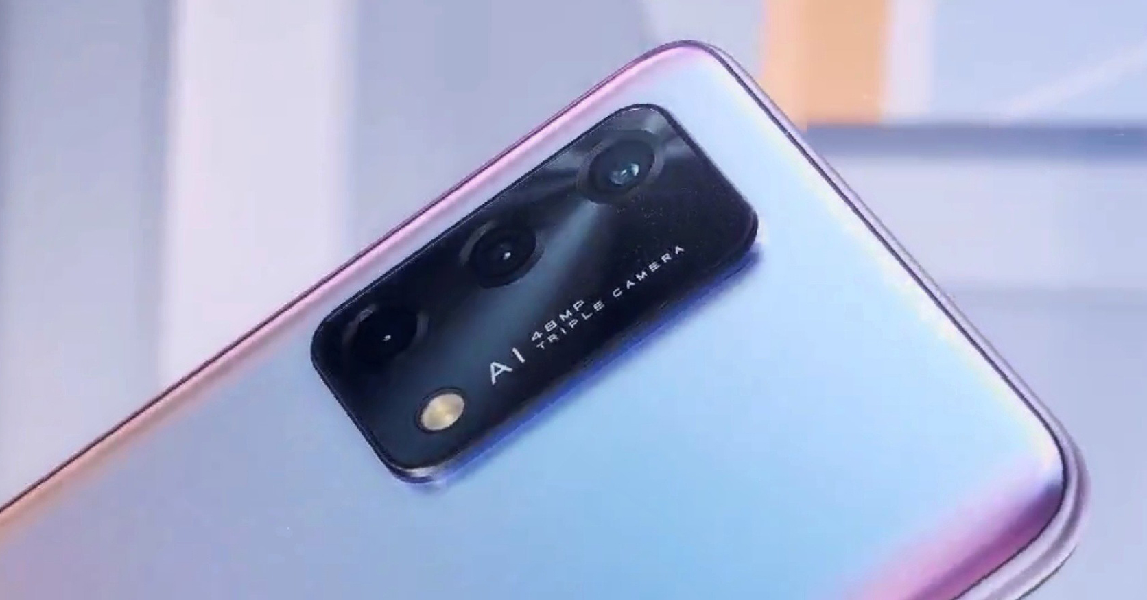 Rò rỉ video quảng cáo của OPPO Reno6 Lite