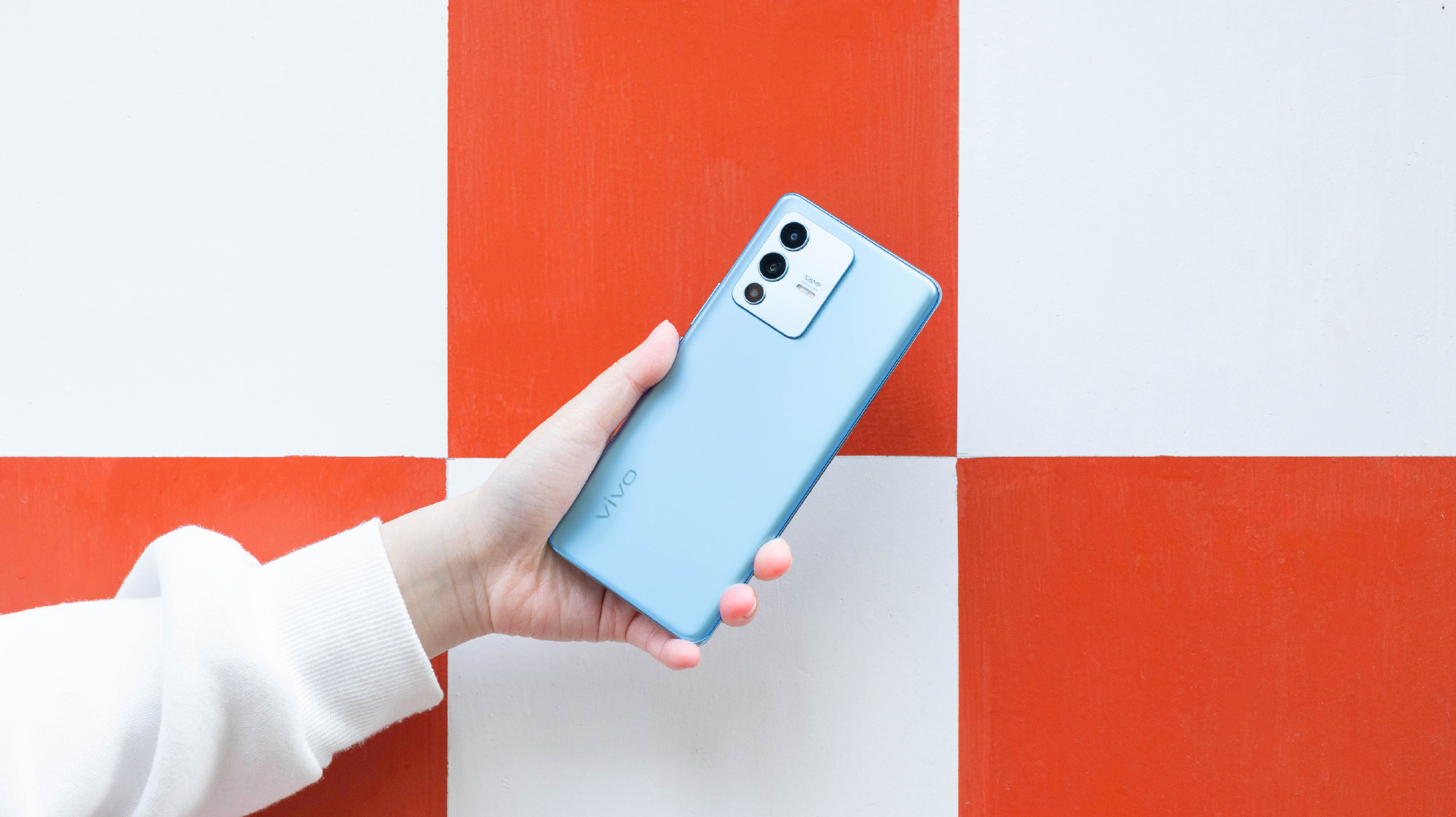 Trên tay vivo S12 Pro: Thiết kế mới, màn hình "tai thỏ" nhưng bù lại có hệ thống camera selfie cực đỉnh, giá hơn 12 triệu đồng