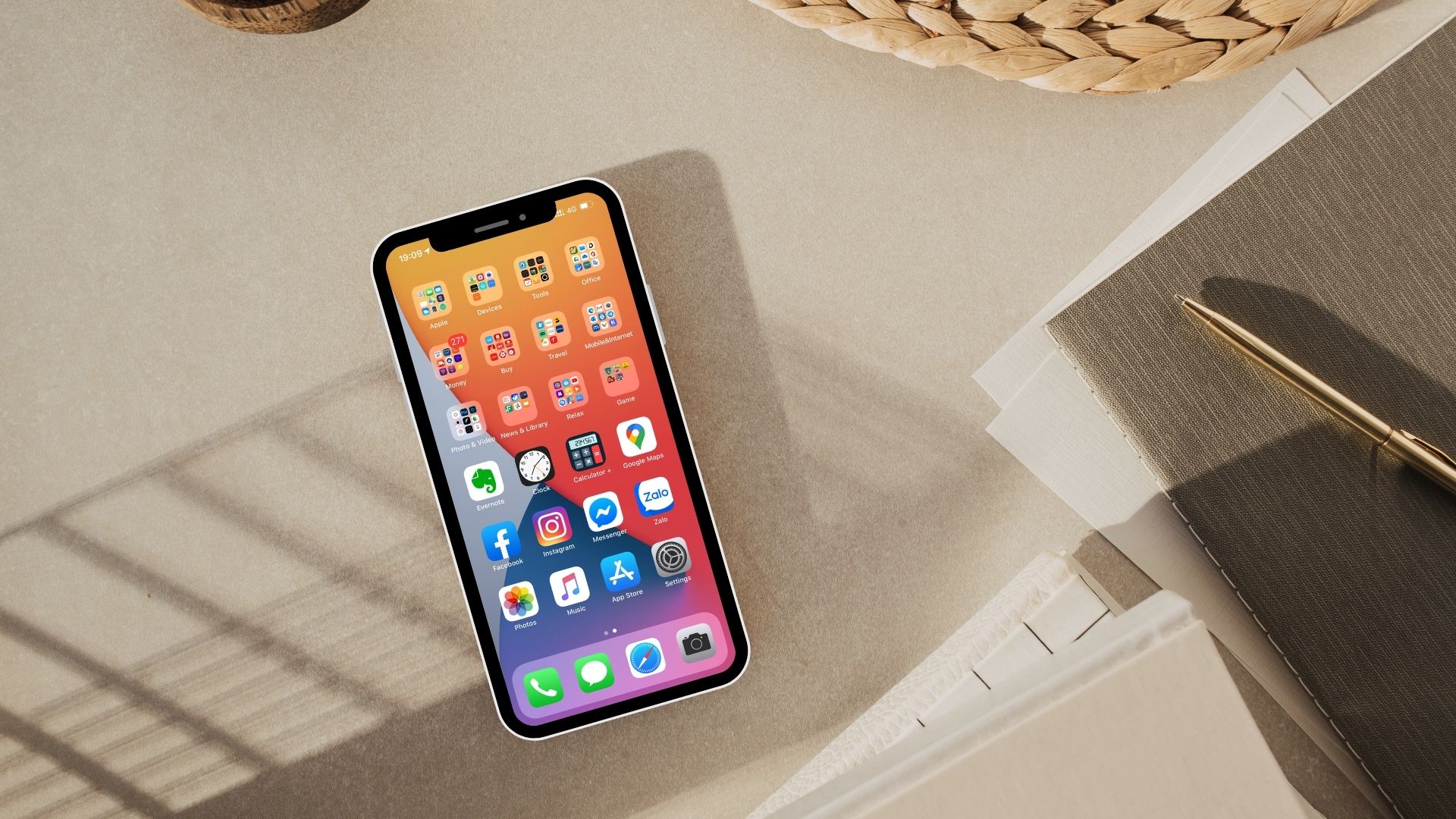 Cách ẩn giao diện "thừa" trên iPhone mà chưa chắc iFan đã biết