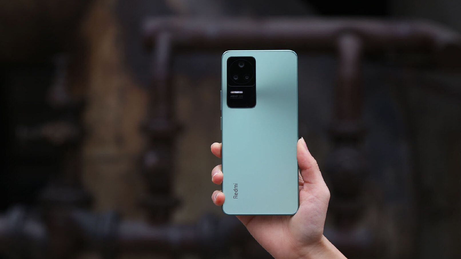 Trên tay Redmi K40S: Snapdragon 870, sạc siêu nhanh 67W, giá chỉ 6.5 triệu đồng