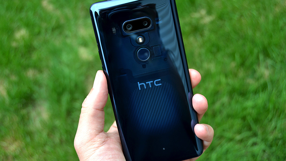 HTC sẽ ra mắt một chiếc smartphone cao cấp mới vào tháng 4
