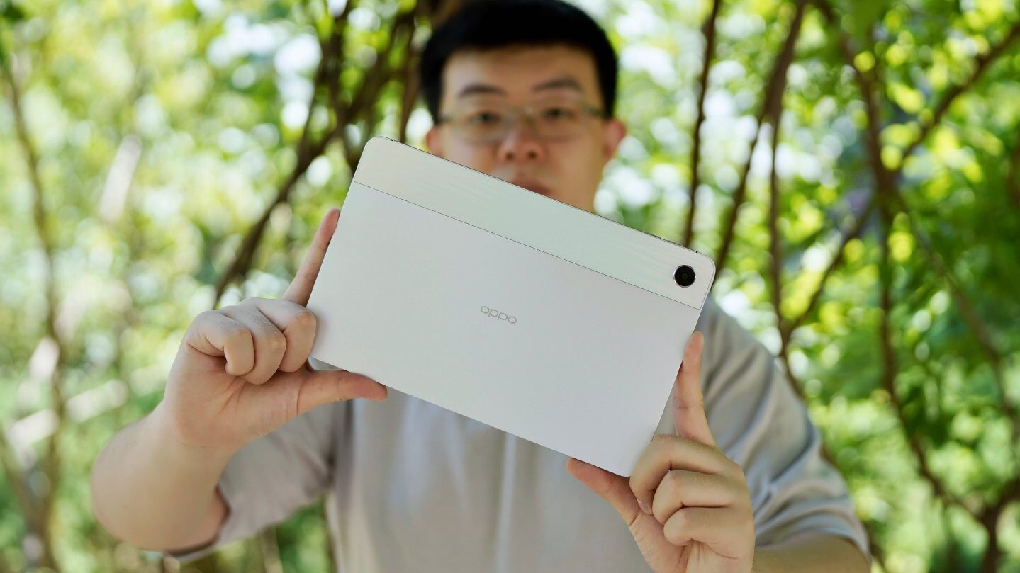Trên tay OPPO Pad Air: Giá chỉ 4.5 triệu nhưng có thiết kế cực đẹp, cấu hình giống Reno7 4G