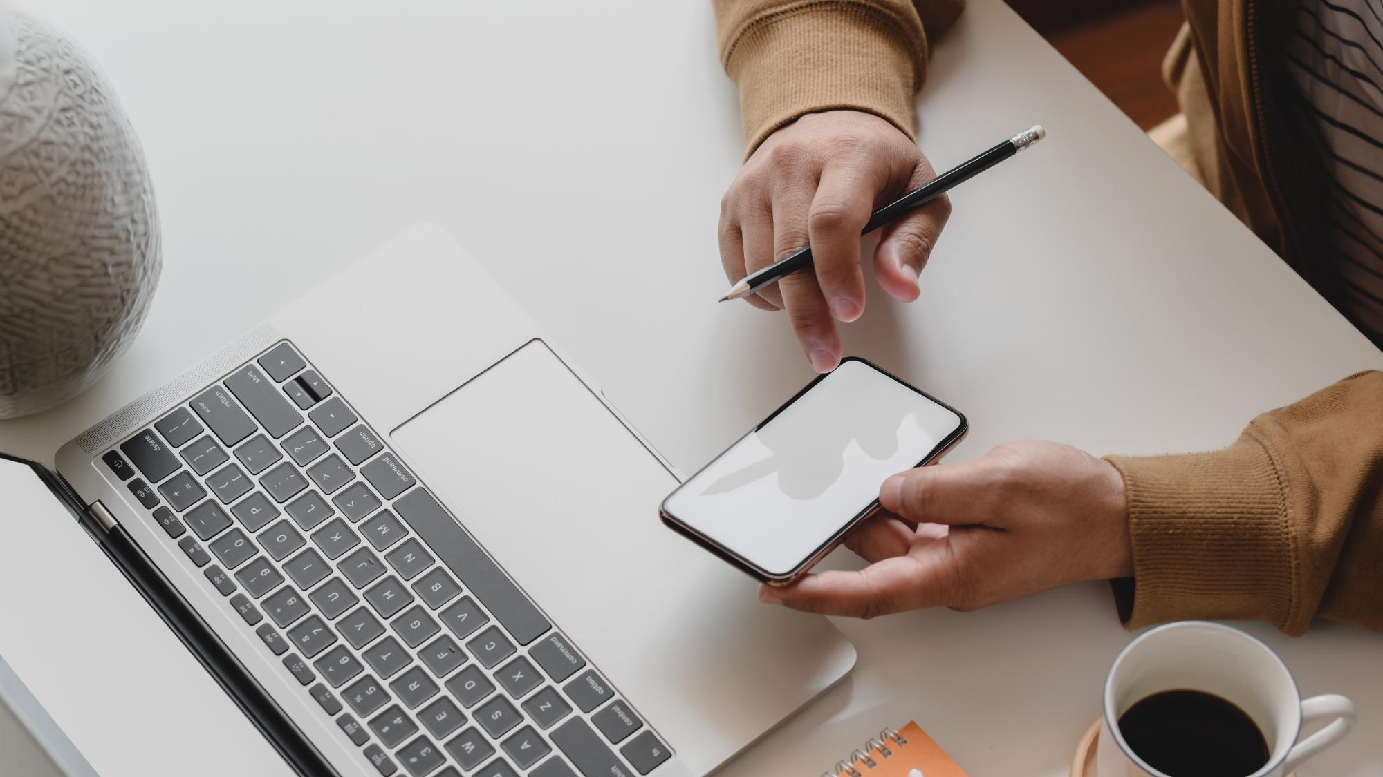 Mẹo biến âm báo cắm sạc iPhone trở nên "độc lạ, vui tai" chỉ trong tích tắc