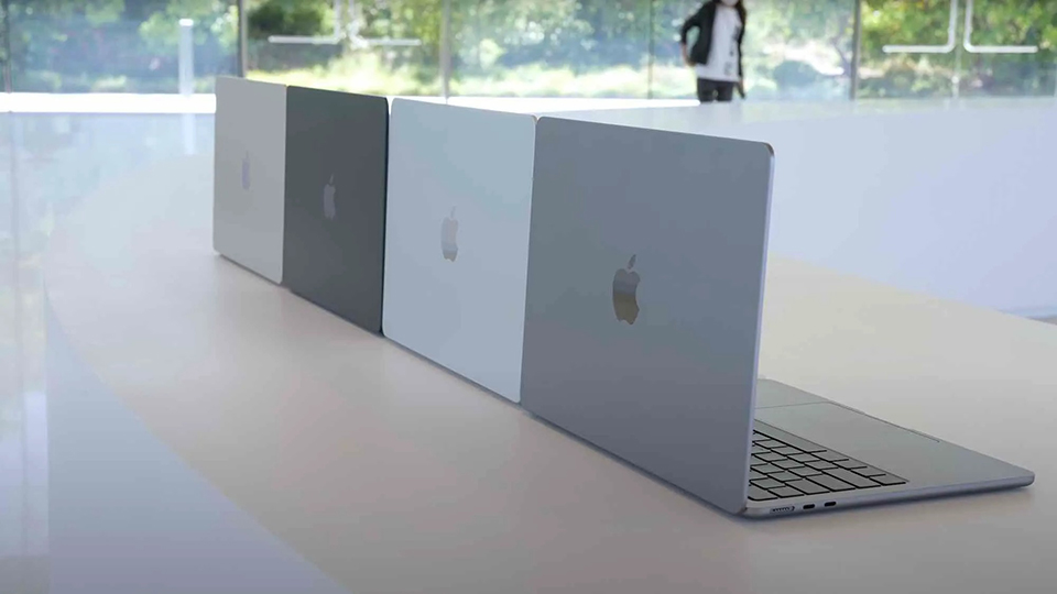 [Video] Trên tay MacBook Air M2 với thiết kế mới, hiệu năng mạnh mẽ