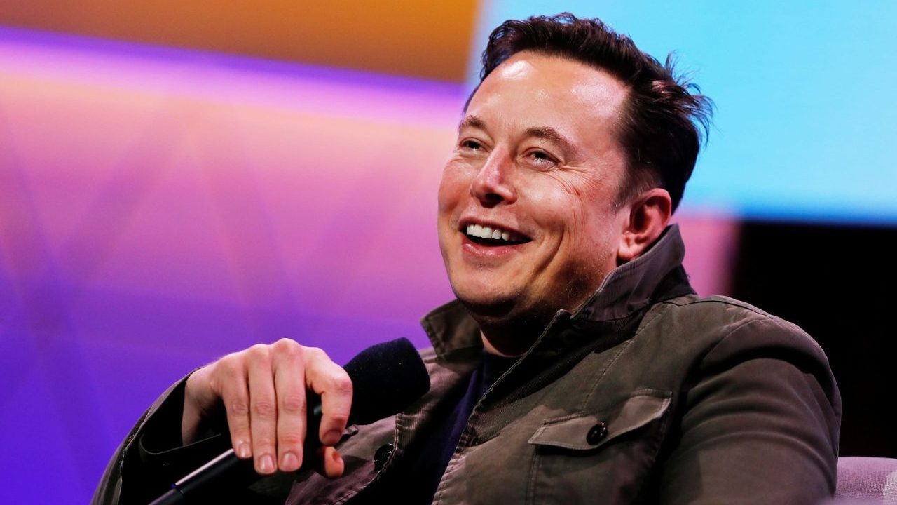 Elon Musk: Bấm điện thoại ngay khi thức giấc là một thói quen "tệ hại", làm giảm năng suất làm việc