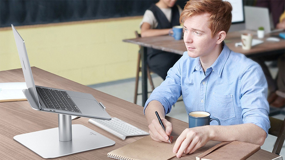 Giá đỡ máy tính là phụ kiện cần thiết cho laptop mà ít ai thấy được tầm quan trọng